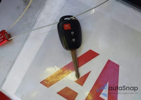 2017 Toyota Tacoma Sr5 z USA, uszkodzony, nr VIN 5TFAX5GN6HX083449